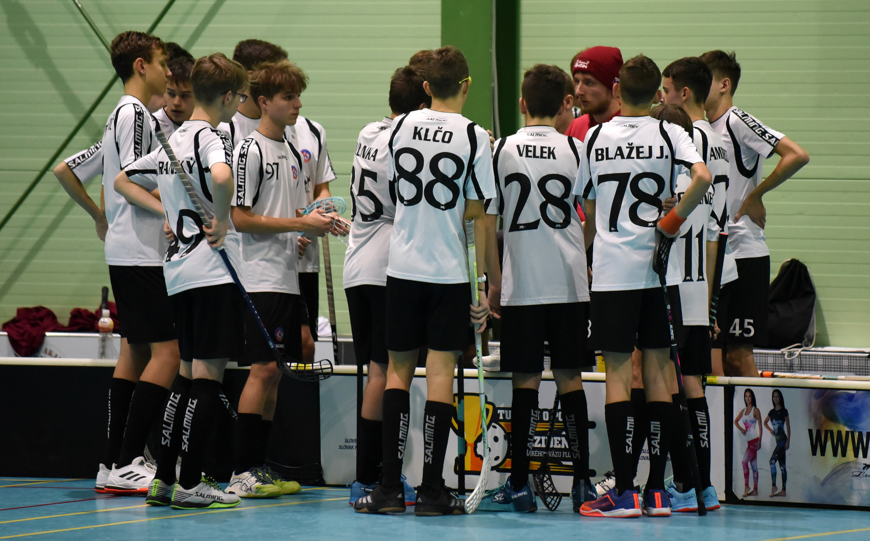 Zdroj: AS Trenčín (https://www.astrencin.sk//foto/top_20202021/20200901florbal.jpg)